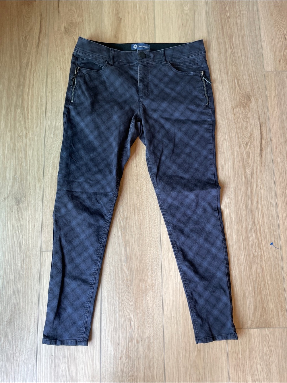 Democracy Black Charcoal Plaid Slim Pants with Zip Pockets
